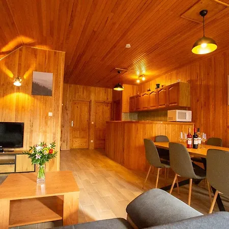 Strandi Apartmanok- Boglarka شقة *