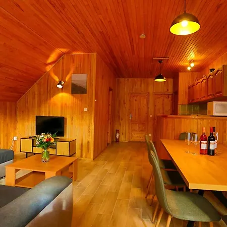 Strandi Apartmanok- Boglarka Appartement