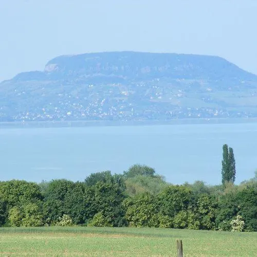 Strandi Apartmanok- Boglarka *