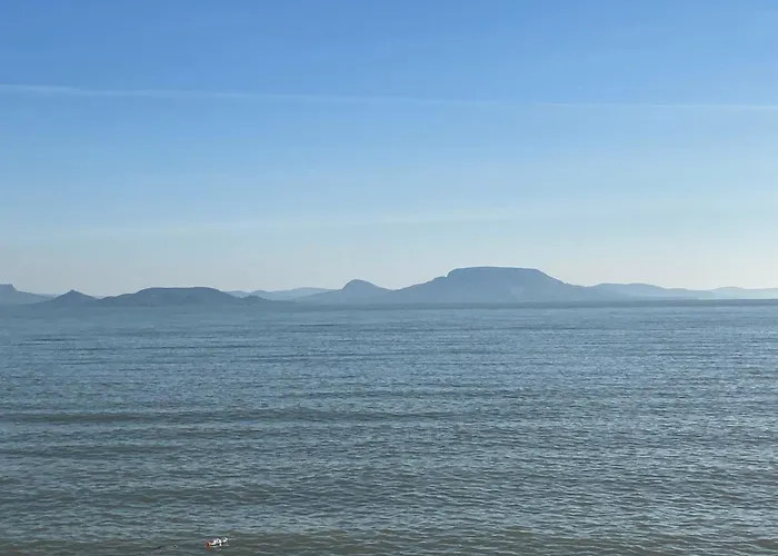 Strandi Apartmanok- Boglarka Balatonmariafurdo