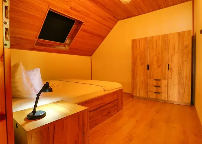Strandi Apartmanok- Boglarka Balatonmariafurdo